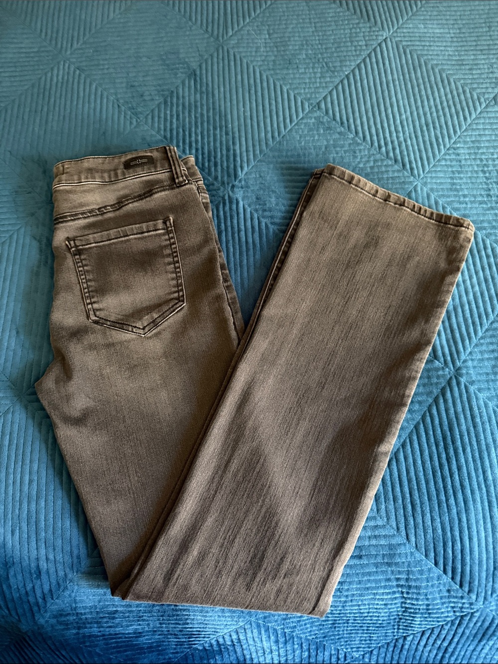 Liverpool grey woman’s jeans. They are stretchy and the tag reads bootcut.